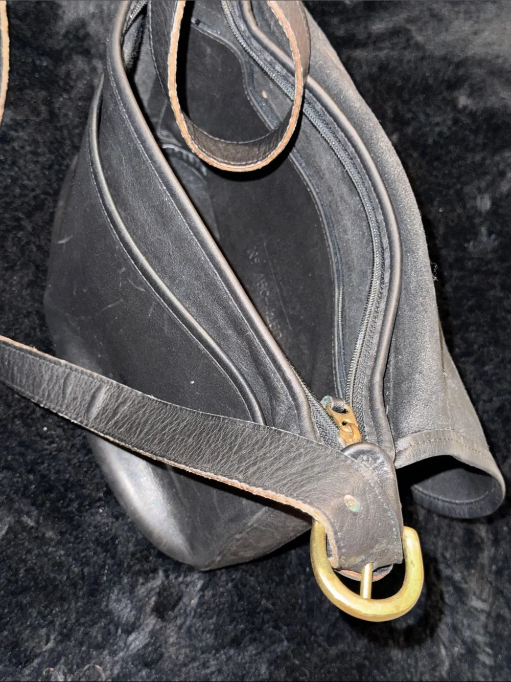 Coach Vintage Black Leather Messenger Flap Bag - Collector Piece📝